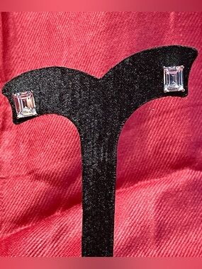 NWOT 4ct tw Emerald Cut Clear CZ Diamond Stud Earrings